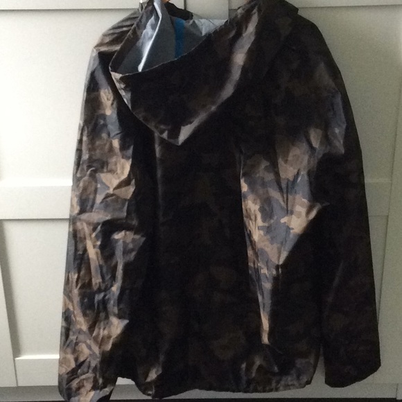 basin + range Camo rain jacket - Picture 4 of 6